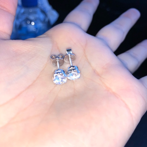 18k white gold earrings